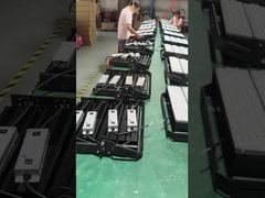 वाटरप्रूफ टेनिस कोर्ट लाइटिंग एलईडी मॉड्यूलर फ्लड लाइट आउटडोर आईपी66