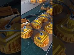 तेल क्षेत्रों पेट्रोकेमिकल ड्रिलिंग रासायनिक उद्यमों के लिए IP65 100W एलईडी विस्फोट-प्रूफ लाइटें