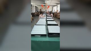 सौर ऊर्जा आउटडोर लाइट सेंसर रिमोट कंट्रोल IP65 जलरोधक बाढ़ दीपक