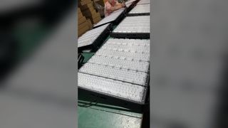 उच्च-प्रदर्शन IP66 LED फ्लड लाइट्स 200W 300W 400W 500W डेमो देखें