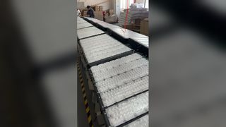 देखें: गार्डन और रोड लाइटिंग शोकेस के लिए IP66 वाटरप्रूफ शोबॉक्स लाइट्स 200W 300W 400W 500W