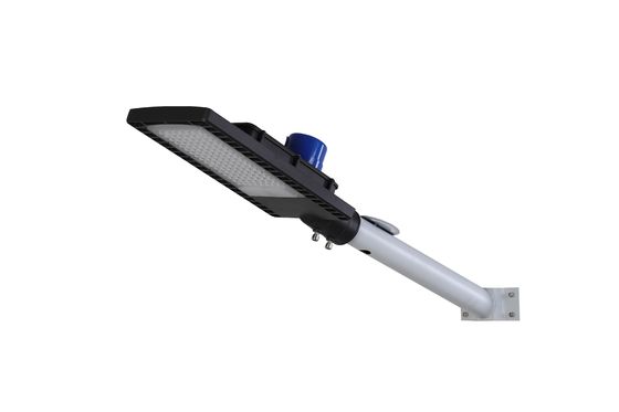 IP65 वाटरप्रूफ डाई-कास्टिंग एल्यूमीनियम एलईडी स्ट्रीट लाइट 50,000 घंटे जीवनकाल के साथ