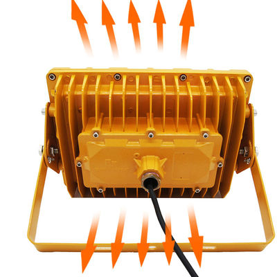 खतरनाक स्थानों के लिए 50W-200W पावर रेंज के साथ आसान इंस्टाल IP66 विस्फोट प्रूफ लैंप