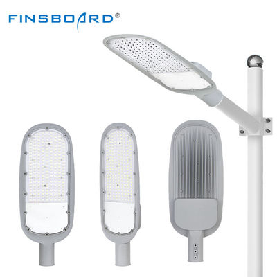 120lm/W उच्च दक्षता एलईडी स्ट्रीट लाइट IP66 वाटरप्रूफ और आउटडोर हाईवे लाइटिंग के लिए AC85-265V वाइड वोल्टेज के साथ