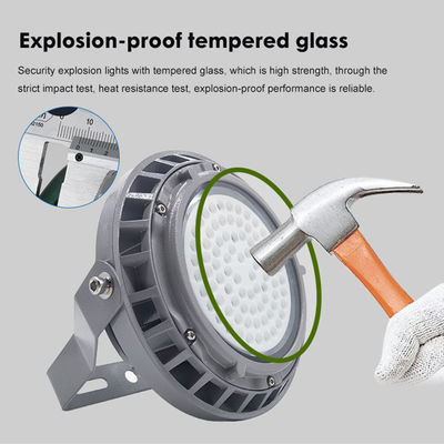 IP65 वाटरप्रूफ इंडस्ट्रियल हाई बे लाइट, 5500-6500K कलर टेम्परेचर और एल्यूमिनियम + टेम्पर्ड ग्लास कंस्ट्रक्शन के साथ