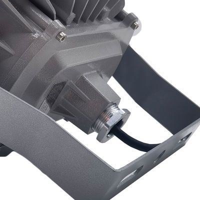 IP65 वाटरप्रूफ इंडस्ट्रियल हाई बे लाइट, 5500-6500K कलर टेम्परेचर और एल्यूमिनियम + टेम्पर्ड ग्लास कंस्ट्रक्शन के साथ