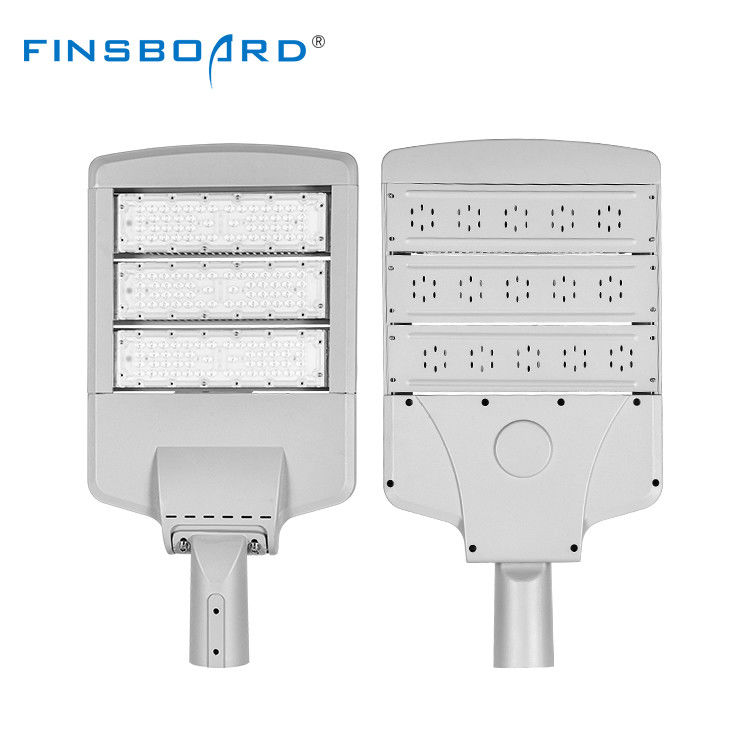 आउटडोर रोड और हाईवे लाइटिंग के लिए IP65 वाटरप्रूफ 100W SMD3030 LED स्ट्रीट लाइट