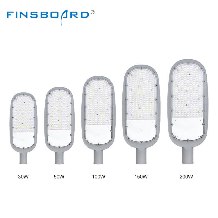 120lm/W उच्च दक्षता एलईडी स्ट्रीट लाइट IP66 वाटरप्रूफ और आउटडोर हाईवे लाइटिंग के लिए AC85-265V वाइड वोल्टेज के साथ