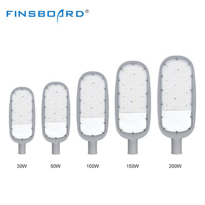 120lm/W उच्च दक्षता एलईडी स्ट्रीट लाइट IP66 वाटरप्रूफ और आउटडोर हाईवे लाइटिंग के लिए AC85-265V वाइड वोल्टेज के साथ