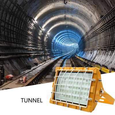 विस्फोट प्रूफ एलईडी फ्लड लाइट Ex d IIC T6 मानक IP65 वाटरप्रूफ और खतरनाक स्थानों के लिए 5500-6500K रंग तापमान के साथ